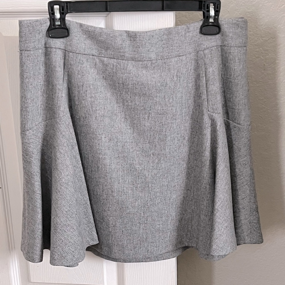 Gray swing skirt